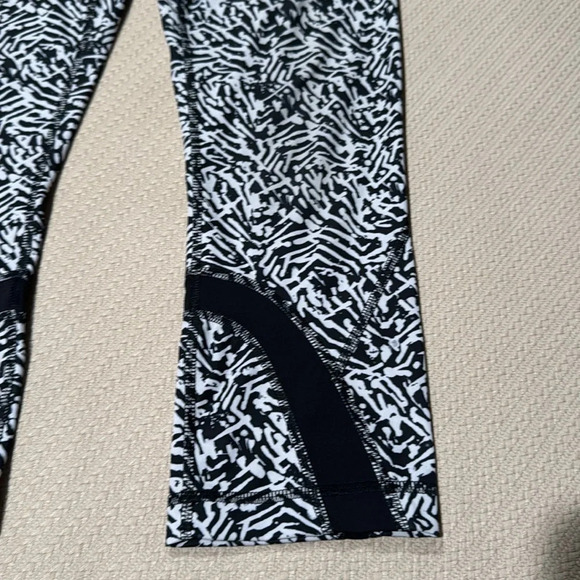 Lululemon Leggings - Picture 4 of 12